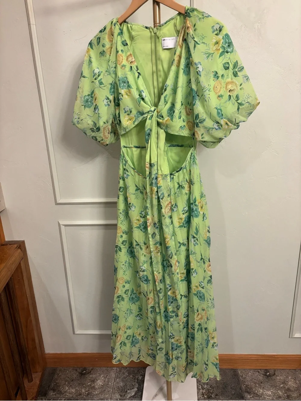 Floral Dress Tie-Front Puff Sleeve Midi Lemon Green Dress MSRP $82 - Picture 2 of 5
